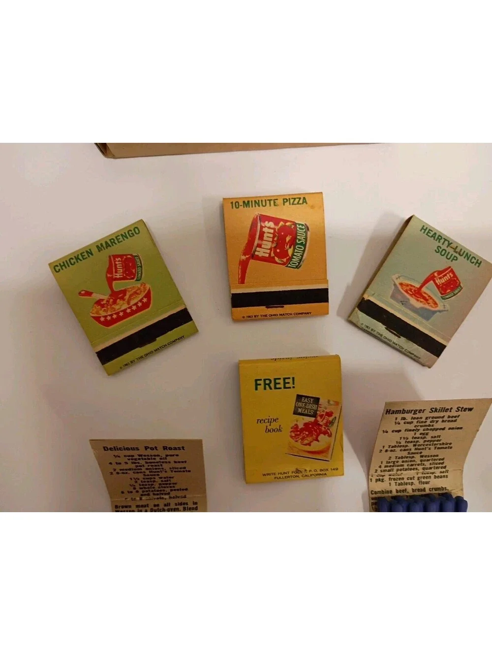1963 Lot of 19 Hunts Tomato Sauce Ketchup Matchbooks W/ Recipes 4 Colors~New ~